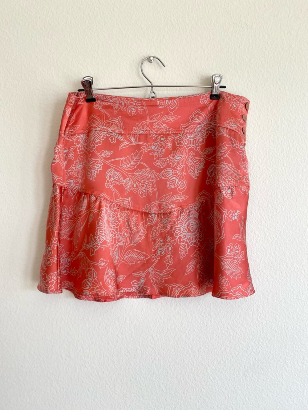 ✨RARE ✨BillTornade Y2K Coral Tiered Floral Print 100% Silk Mini Skirt